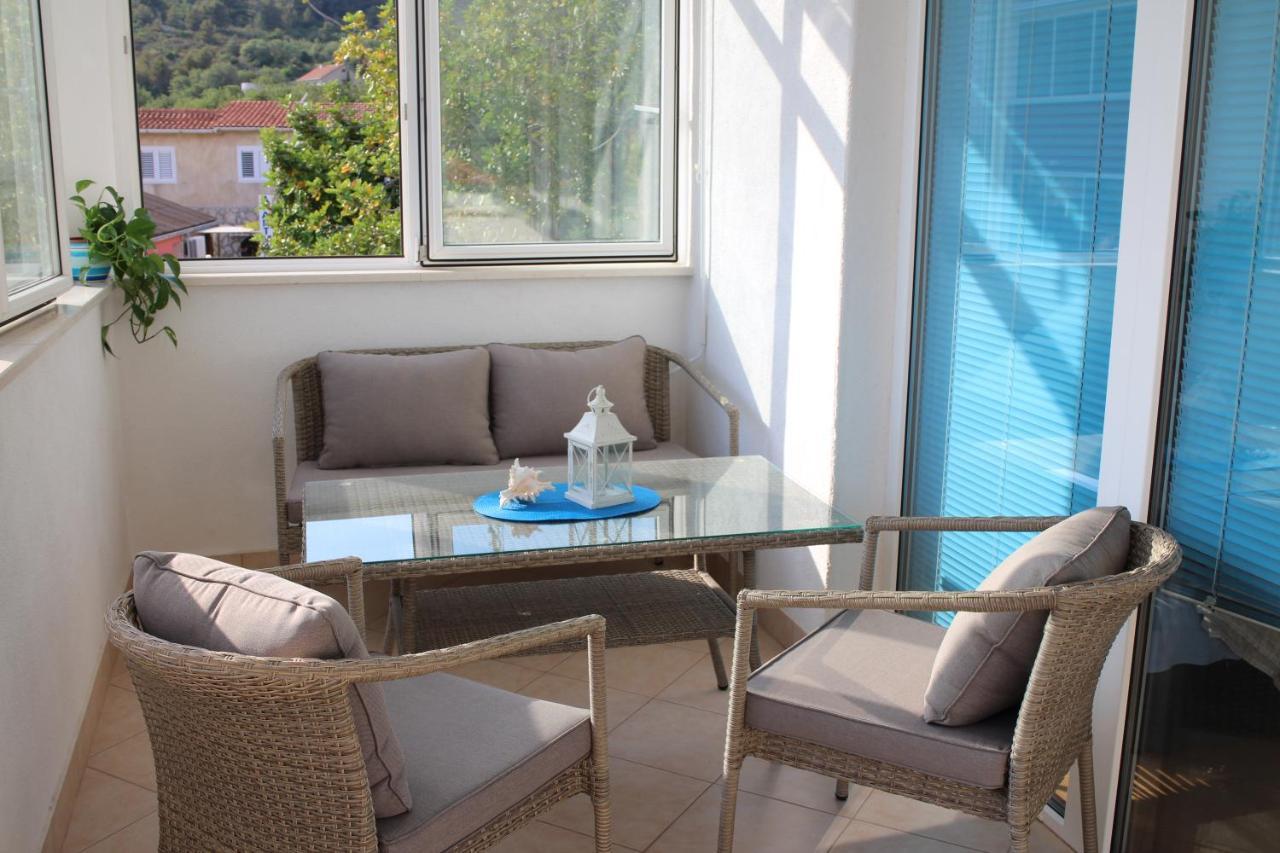 Apartment Teraferma Komiža Eksteriør billede