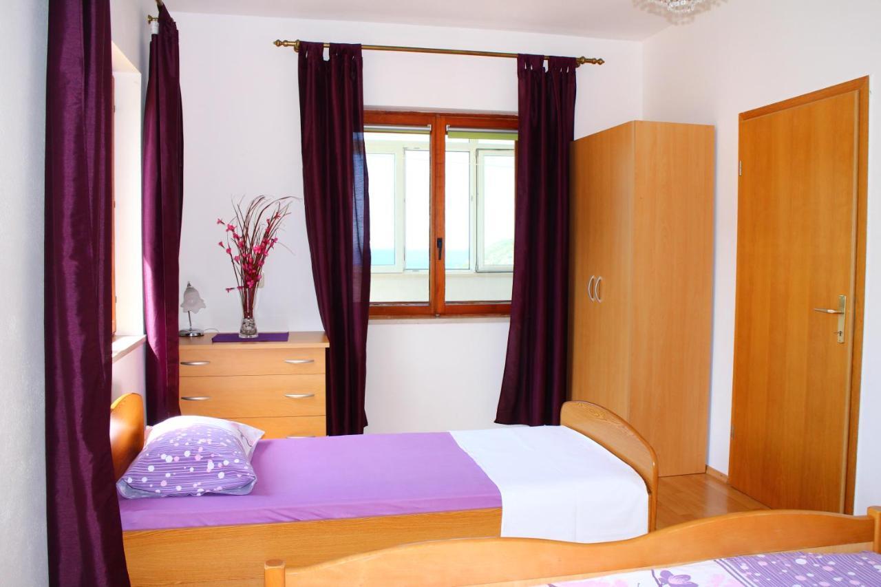Apartment Teraferma Komiža Eksteriør billede