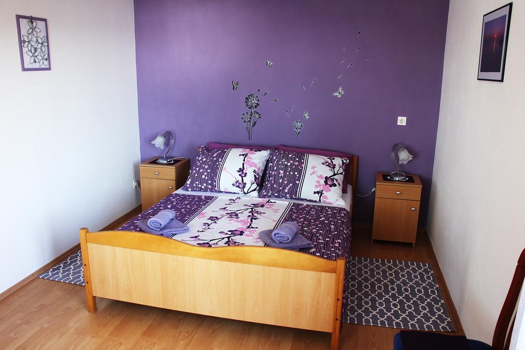 Apartment Teraferma Komiža Eksteriør billede